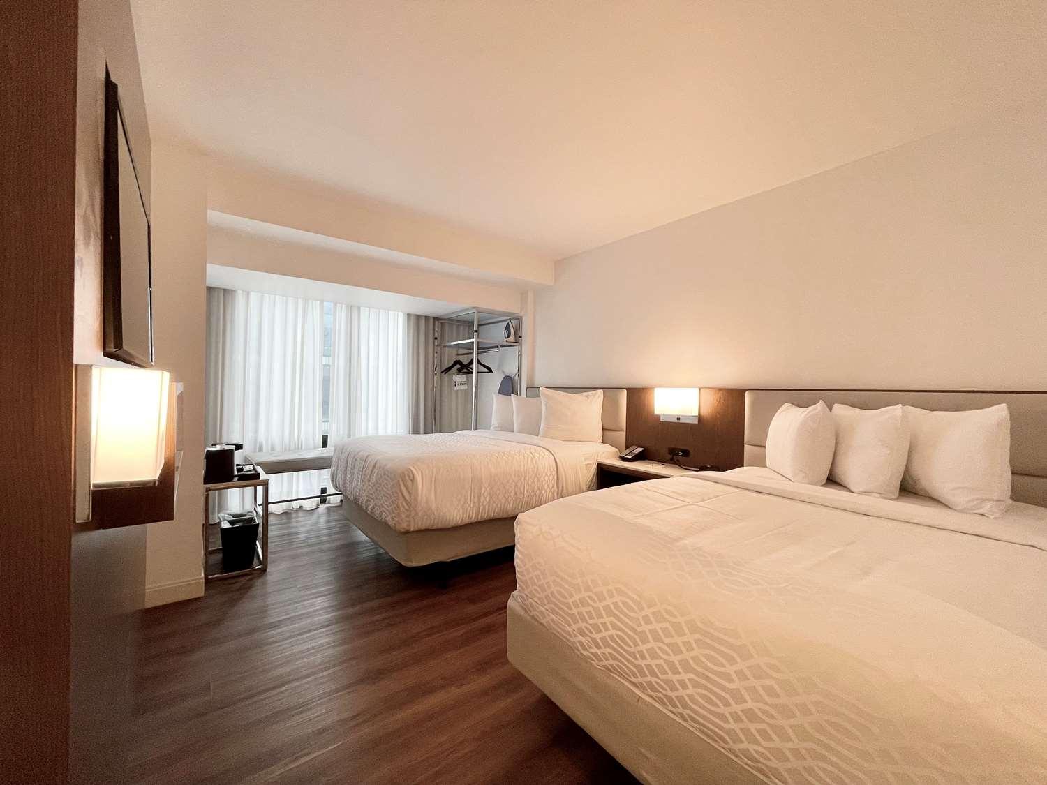 Best Western Premier Empire State Hotel Ню Йорк Екстериор снимка