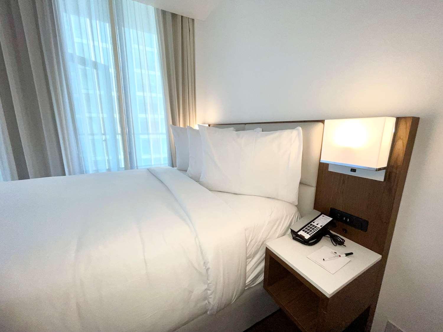 Best Western Premier Empire State Hotel Ню Йорк Екстериор снимка